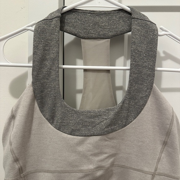 Lululemon Vintage Grey White Halter Workout Tank Top Size 8 Women’s Y2K - Picture 4 of 12